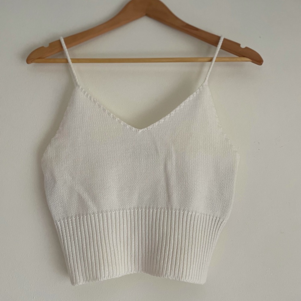 2 V-neck Sweater Tanks